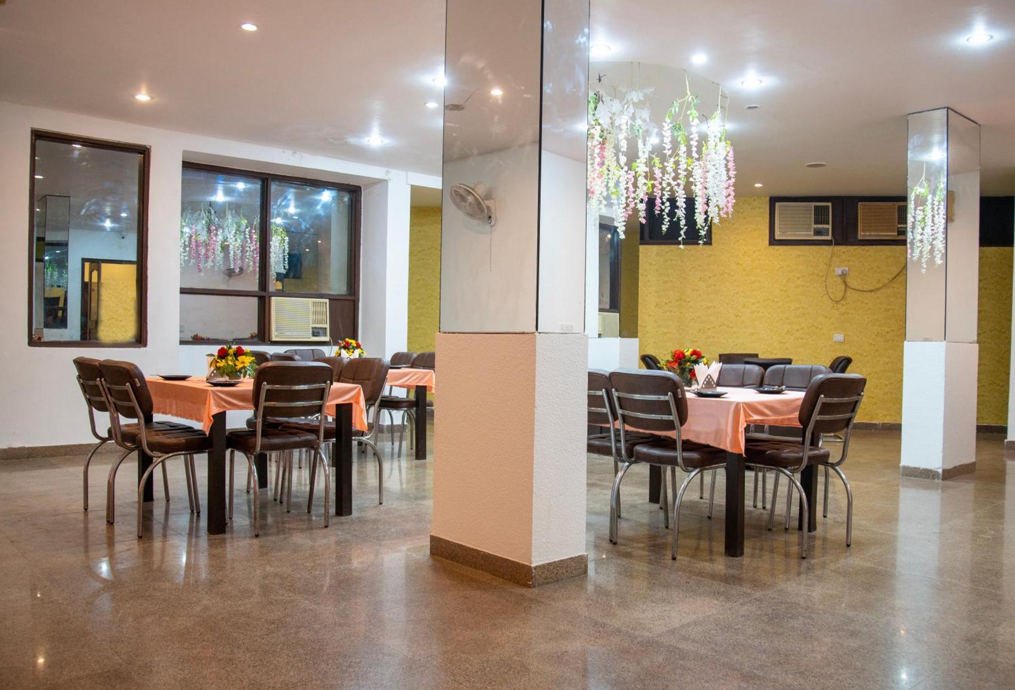 Nikko Blue - Boutique Hotel Gurgaon Exterior photo