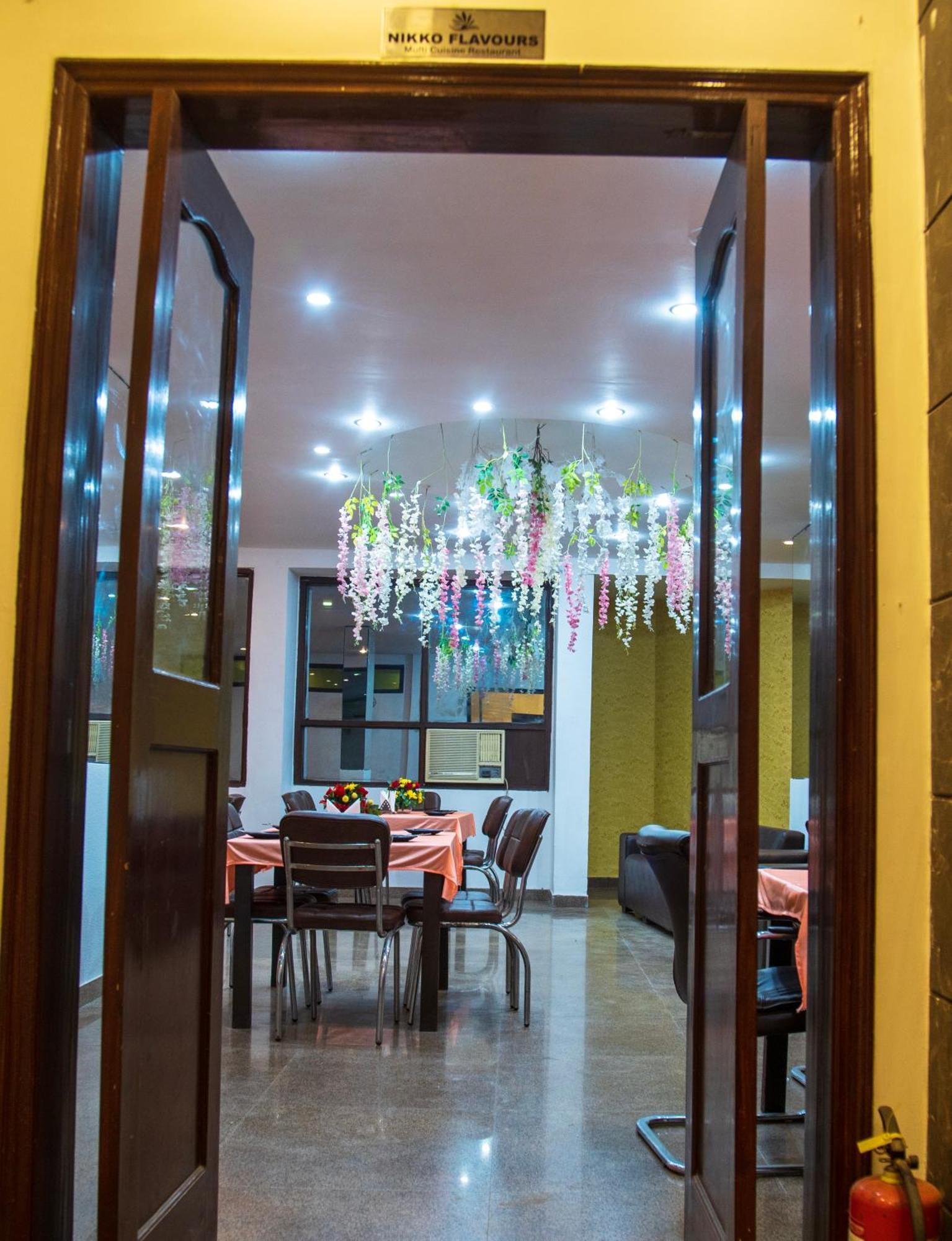 Nikko Blue - Boutique Hotel Gurgaon Exterior photo